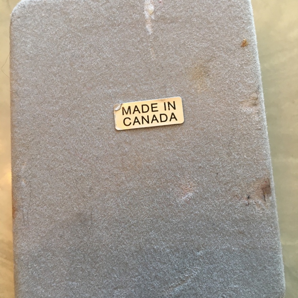 Glacier pearle turtle earrings - Picture 5 of 5